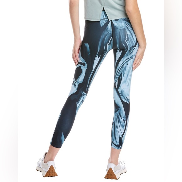 NWT Spanx Booty Boost 7/8 Printed Marble Leggings - Size Small - Picture 3 of 12